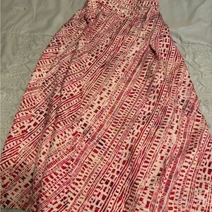 MERONA waist pleated skirt. Size 18. Red/white.